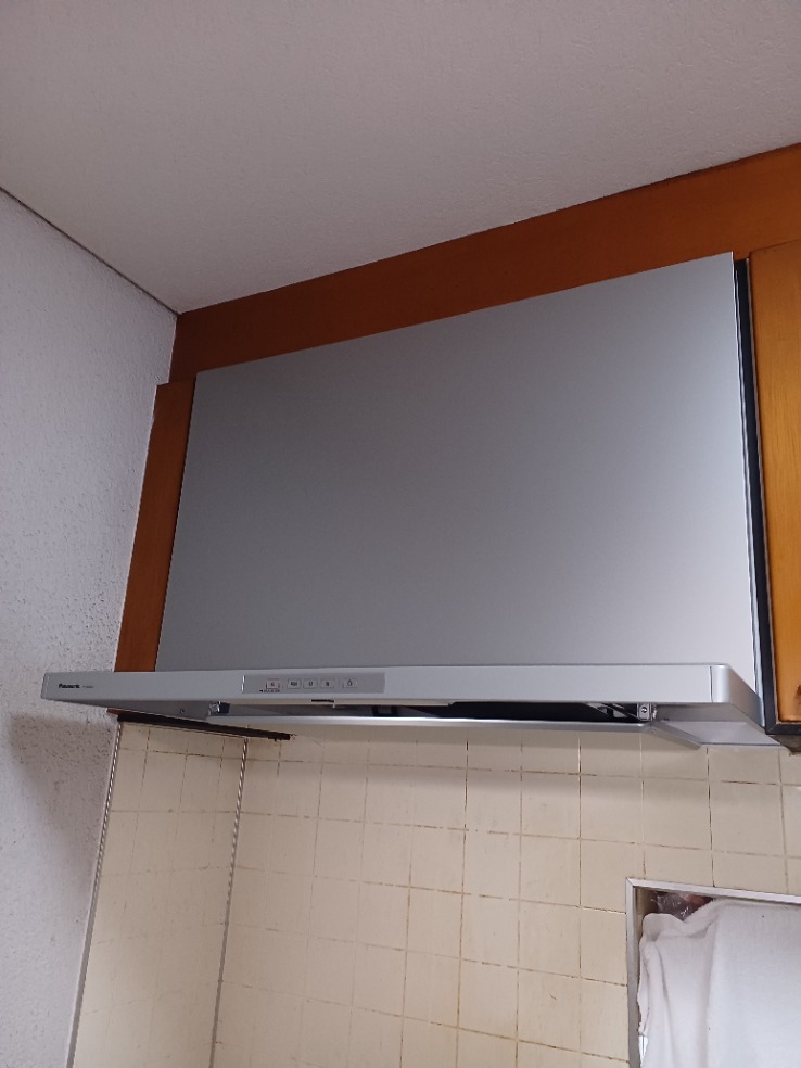 愛知県丹羽郡 S様邸 フラット型レンジフード取替工事